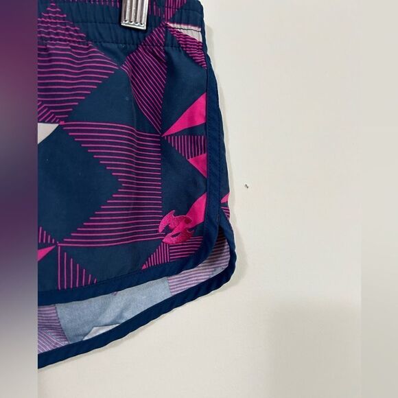 Billabong Geometric Pattern Sport Shorts - Picture 3 of 7